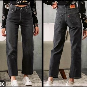 Levi’s Ribcage Straight Ankle Jean